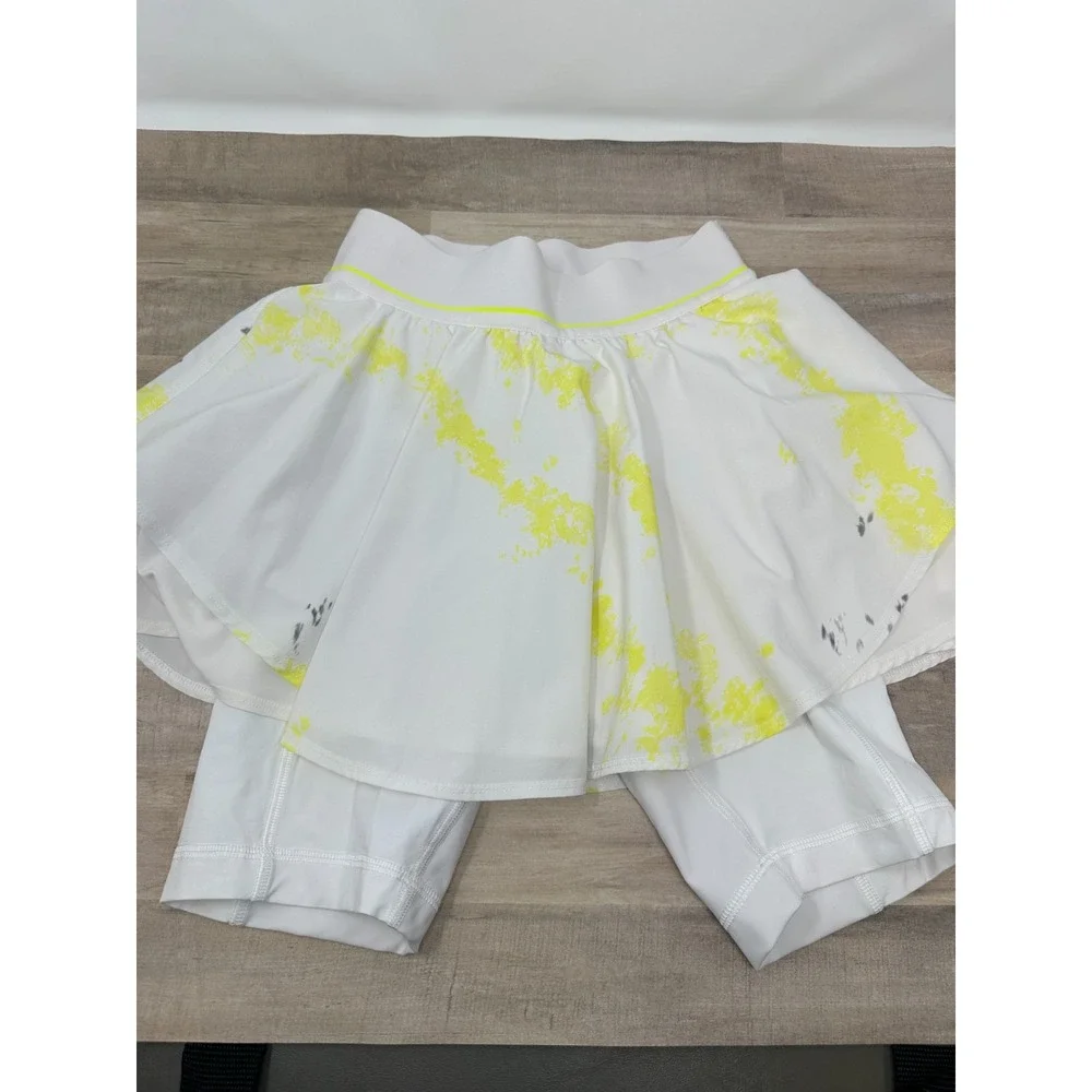 Lululemon Court Rival High-Rise Skirt Extended Liner Lemon Multi/White Size‎ 2